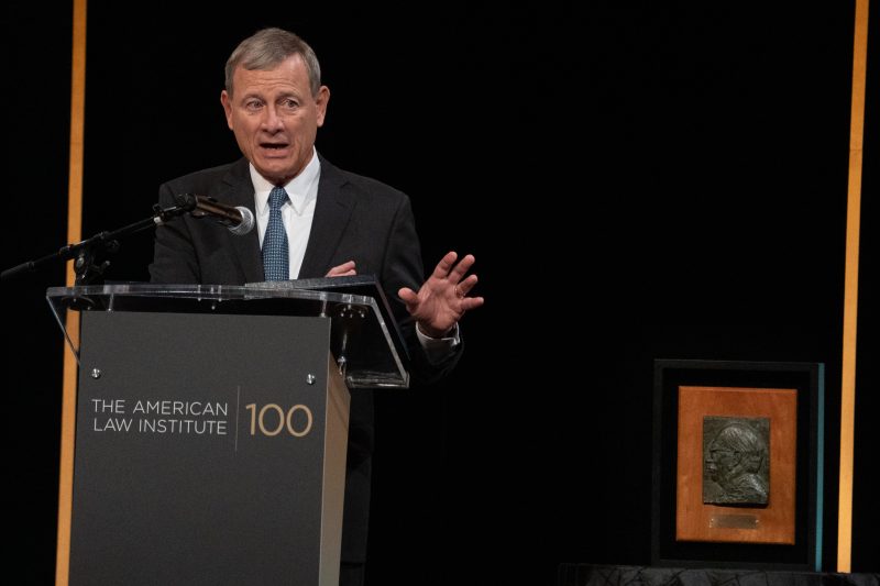  Roberts sidesteps Supreme Court’s ethics controversies in yearly report