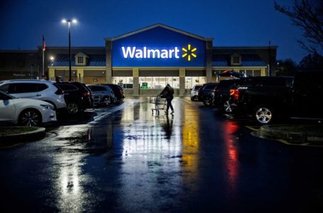 Walmart managers can now earn $400,000 a year, no college required, thanks to stock grants