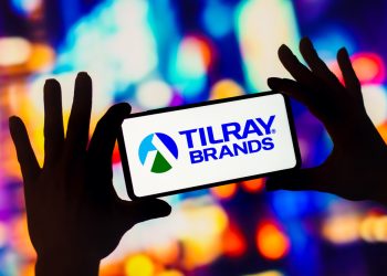Tilray stock price forecast ahead of earnings: buy, sell, or hold?