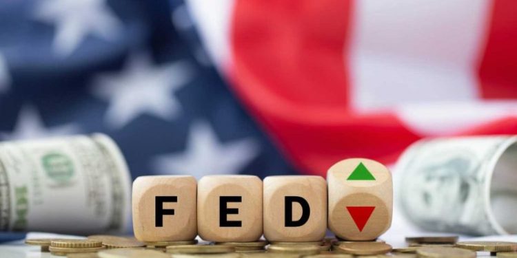 Trump’s Fed Feud: Fears Over Fed Independence Benefit Gold