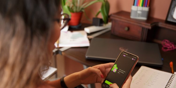 Duolingo stock forecast as CEO warns of “near-term tradeoffs”