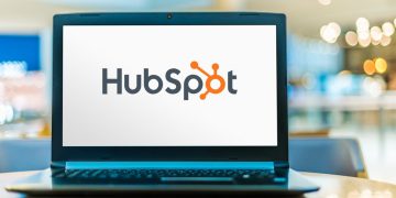 Hubspot stock has imploded: can the $1 billion buyback reverse the trend?