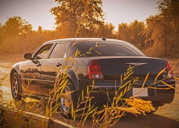 Stellantis stock collapses as bearish setup signals deeper pain