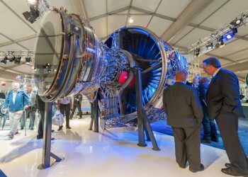 FTSE 100 shares to watch next week: Rolls-Royce, HSBC, IAG, LSEG