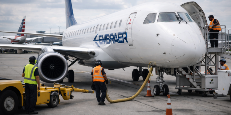 Embraer posts record $7.58B revenue in 2025 on strong jet demand