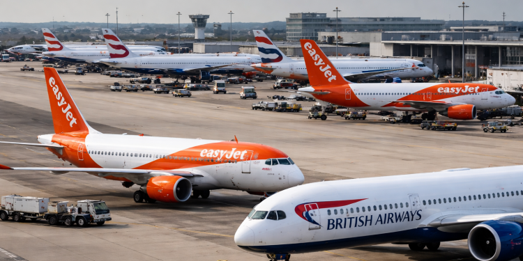 IAG and EasyJet shares sink as jet fuel surges: what next?
