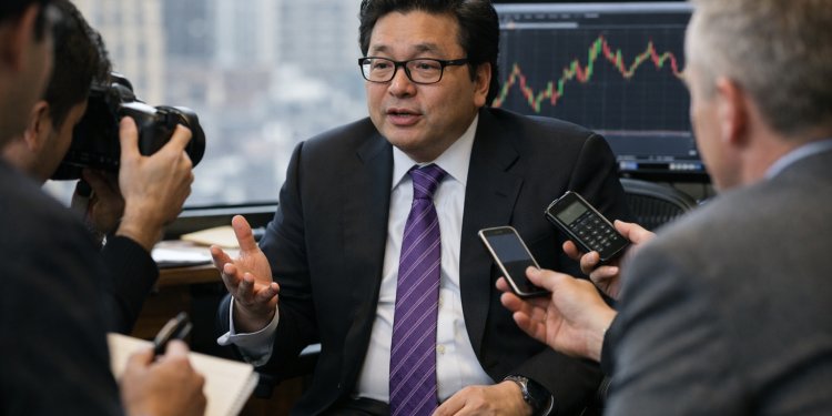 Tom Lee sees this Vanguard index fund soaring 129%