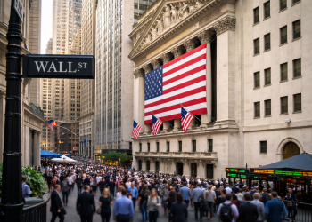 Will the S&P 500 Index and VOO stock rebound or crash further?