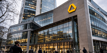 UniCredit to raise Commerzbank stake above 30%, rules out takeover