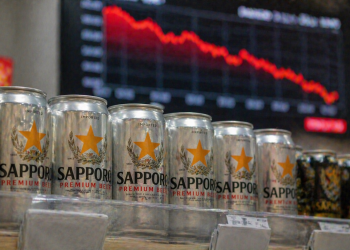 Why is Sapporo stock sliding 6% after selling its US beer unit?