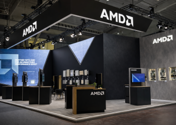 Stifel’s top analyst hikes AMD’s target to $320: should you buy?