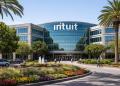 Intuit stock is crashing amid SaaSpocalypse concerns as a bullish pattern forms