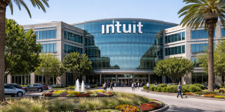 Intuit stock is crashing amid SaaSpocalypse concerns as a bullish pattern forms