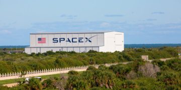 Beyond Elon Musk: these stocks could be real winners of SpaceX IPO