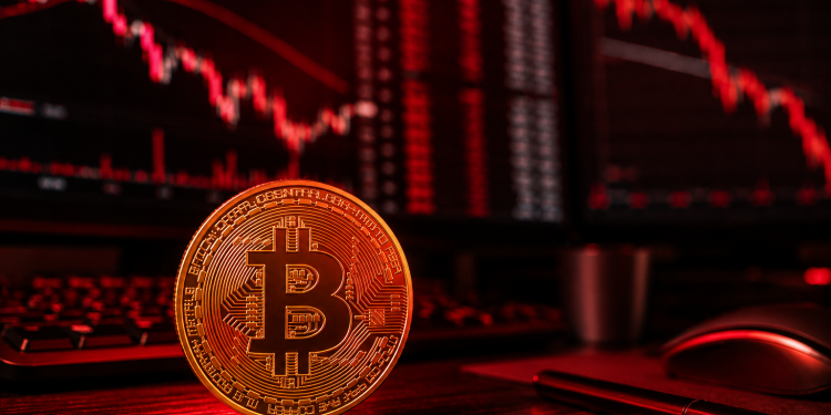 Bitcoin price crashes as ETF outflows rise, Coinbase Premium Index slips