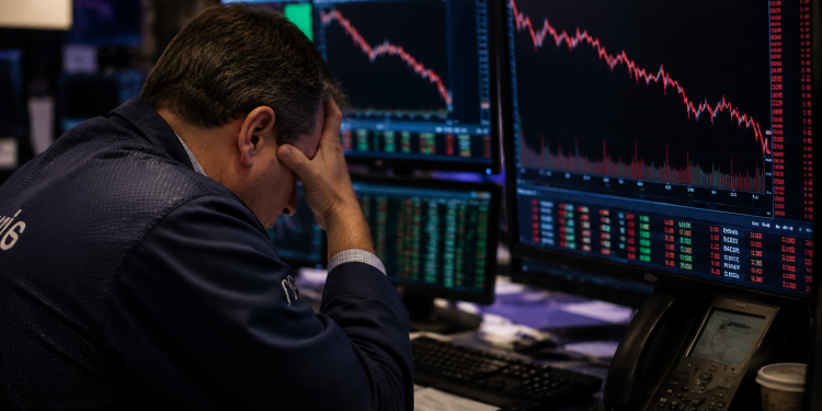 QQQ, VOO, SPY ETFs are falling: Here’s why the stock market is crashing