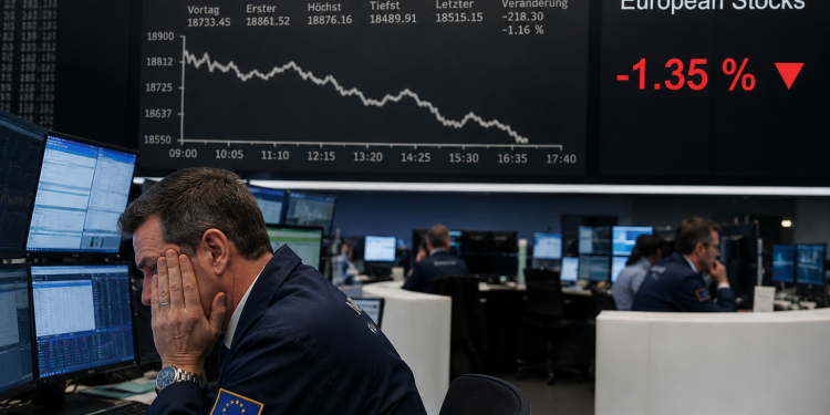 STOXX 600 edges lower as rising oil prices weigh on markets